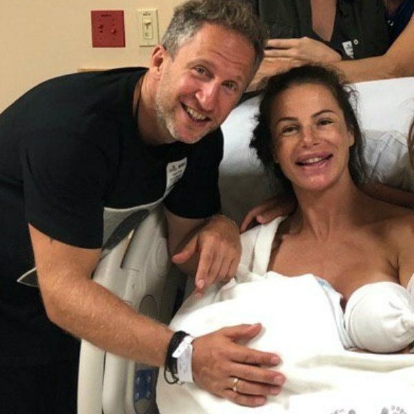 Появилось первое фото новорожденного сына Оскара Кучеры