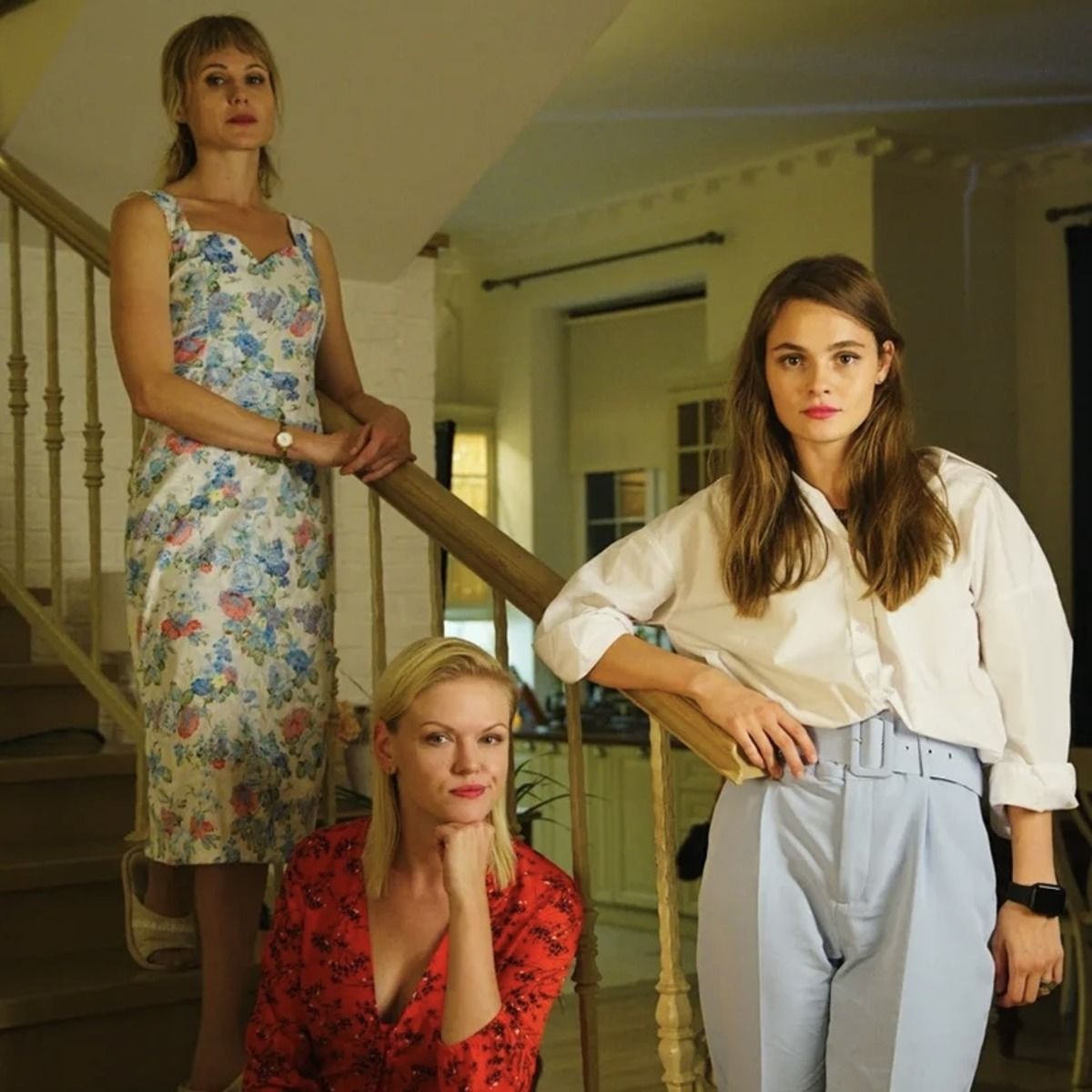 Стартовали съемки сериала «Сестры» о трех женщинах, управляющих  автосервисом - Вокруг ТВ.