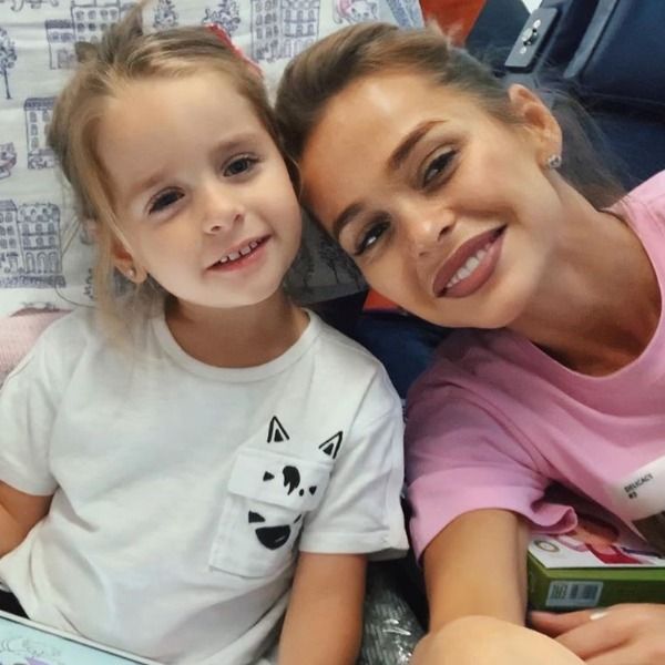 3-летняя дочь Анны Хилькевич заболела по дороге в Дубай