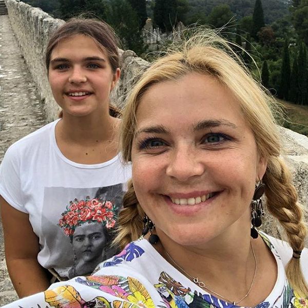 41-летняя Ирина Пегова призналась, что 13-летняя дочь хочет выдать ее замуж