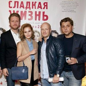 Смотреть сериал Сладкая жизнь в хорошем качестве онлайн на сайте s-tsm.ru