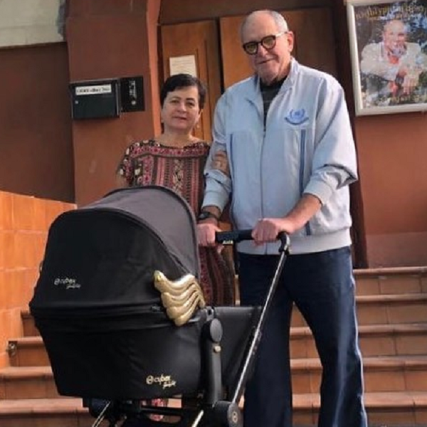 Недавно ставший отцом в четвертый раз 79-летний Эммануил Виторган заявил, что мечтает о сыне