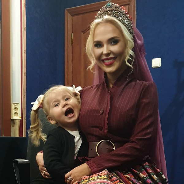 Пелагея опубликовала милое фото с 2-летней дочерью