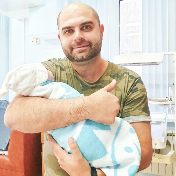Звезды «Дома-2» Ольга и Илья Гажиенко во второй раз стали родителями и впервые показали новорожденного сына