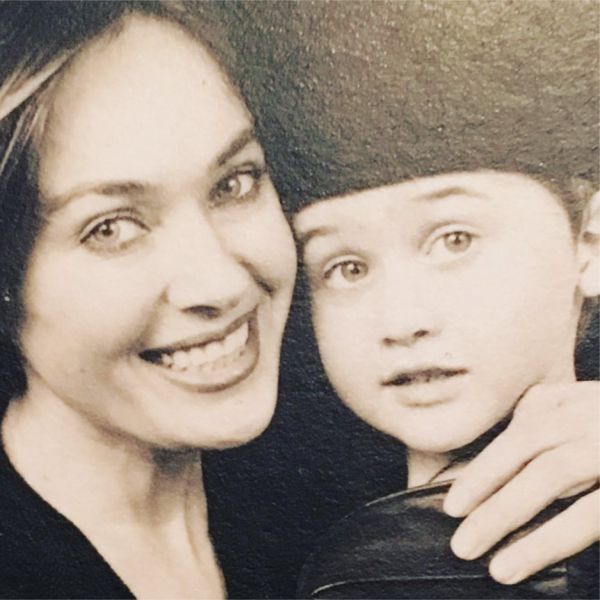 Лариса Гузеева поделилась архивным фото с сыном и трогательно поздравила его с 27-летием