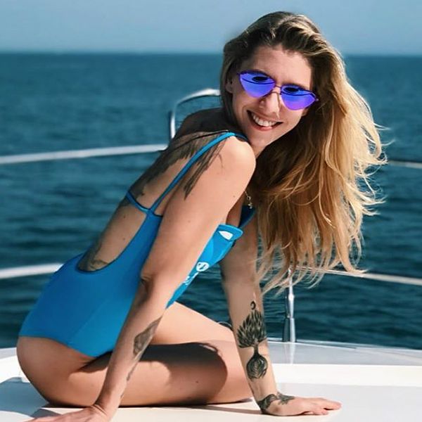 31-летняя дочь Ирины Салтыковой снялась в бикини в своем новом клипе «Мы на море»