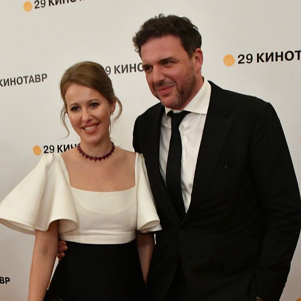 Ксения Собчак официально развелась с Виторганом за месяц до свадьбы с Богомоловым