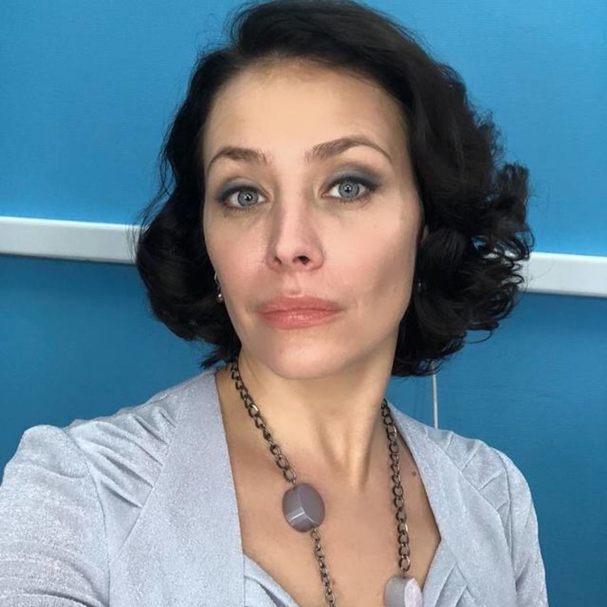 Екатерина Волкова показала закадровые фото со съемок 7-го сезона сериала  «Скорая помощь» - Вокруг ТВ.