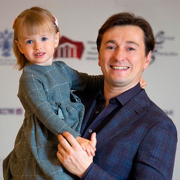 «Девочка-солнце»: фолловеры не могут налюбоваться на дочь Сергея Безрукова и Анны Матисон