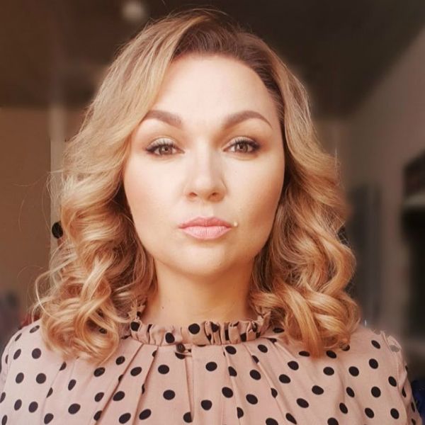 Звезда Comedy Woman Надежда Ангарская опровергла информацию о разводе с мужем