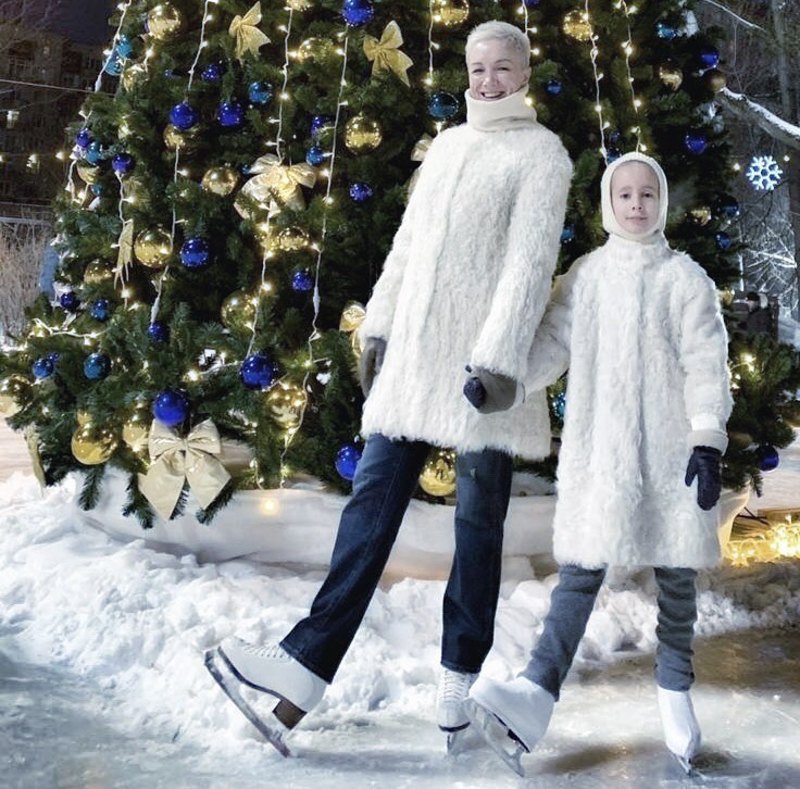 Дарья мороз с мужем и дочкой фото