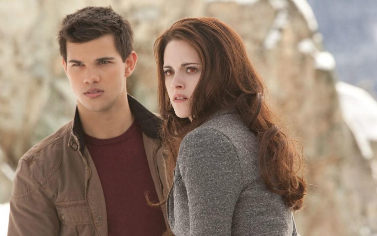 Сумерки. Сага. Рассвет: Часть 2 / The Twilight Saga: Breaking Dawn - Part 2  (2012): фото, кадры и постеры из фильма - Вокруг ТВ.