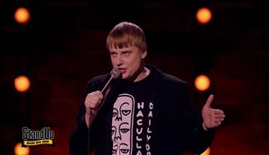 Stand Up: Слава Комиссаренко - О цветах на концерте, родителях-учителях, походе к хирургу и спорте  16.04.2017