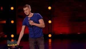 Stand Up: Алексей Щербаков поцеловал незнакомую бабушку в метро  01.05.2017