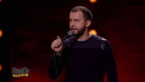 Stand Up: Руслан Белый - Каждый день мужики отправляются на войну  10.06.2017