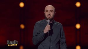 Stand Up: Расул Чабдаров - Лучше шутить, чем воевать от: STAND UP  21.12.2017