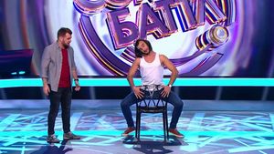 Comedy Баттл: Иван Василькован и Роман Подоляк - В студии стриптиза