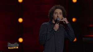 Stand Up: Дмитрий Романов - Когда начинаешь жить вместе с девушкой  26.10.2015