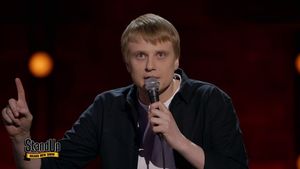 Stand Up: Слава Комиссаренко - О гастролях, покупке алкоголя с паспортом и позднем первом сексе  03.10.2016